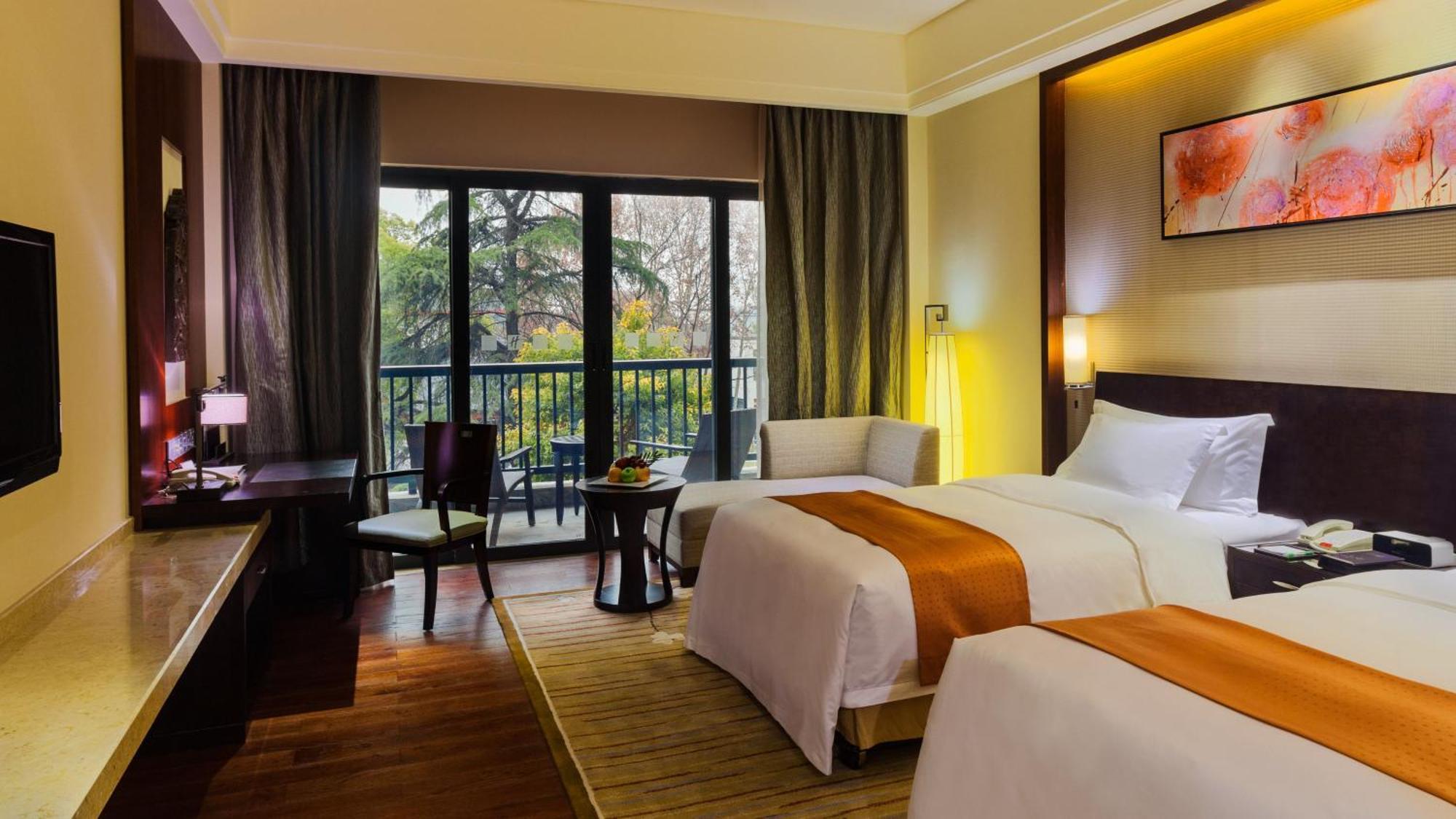 Holiday Inn Resort Chaohu Hot Spring By Ihg Hefei Extérieur photo